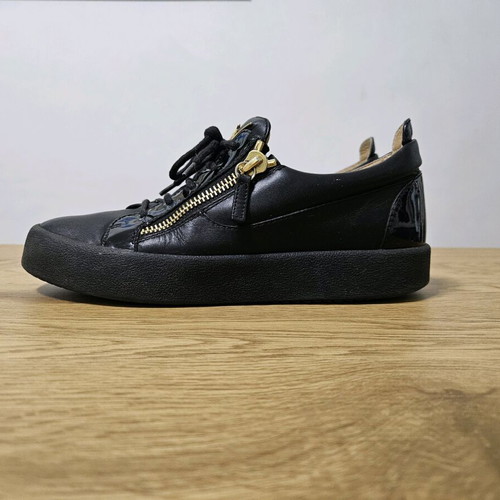 Giuseppe Zanotti sneakers used, size 40, black leather