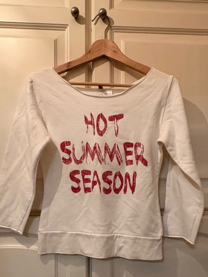 Tipsters white shirt with red letters like new