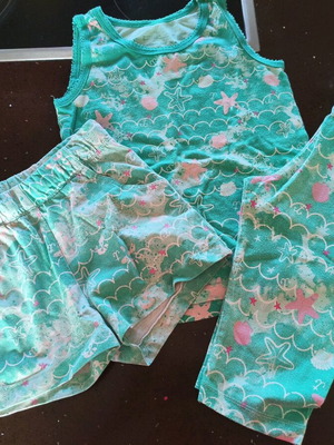 Summer pajamas size 5-6 like new