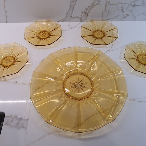 Vintage dessert set with large glossy amber platter and 4 plates like new