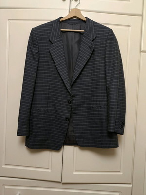 Men's jacket with padded shoulders blue check, size Large, like new