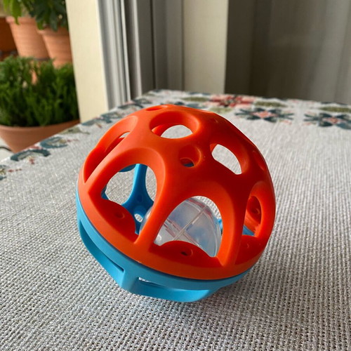 Plastic ball for babies and children like new, 33 cm diameter
