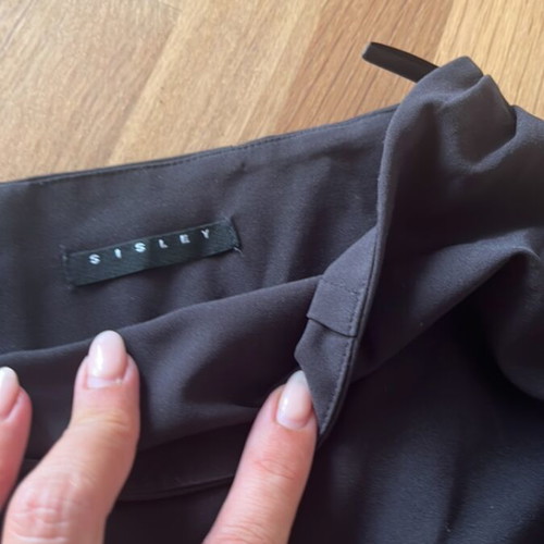 Midi skirt black like new, size XL 42 14