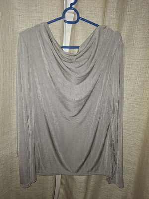 Grey women's blouse with shine one size like new