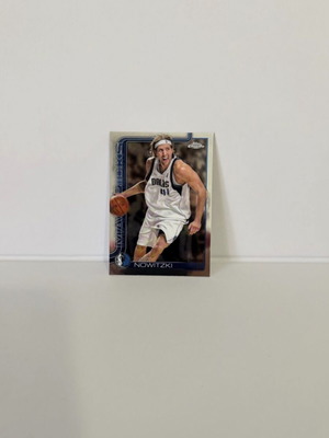 Κάρτα 2025-26 Topps Chrome Basketball Dirk Nowitzki Dallas Mavericks καινούργια