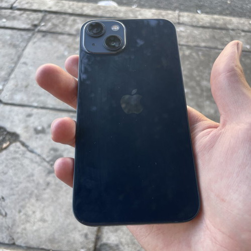iPhone 13 midnight blue 128GB like new with box