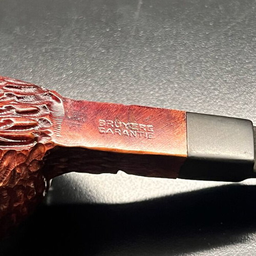 Vintage Bruyere Garantie tobacco pipe used, briar wood