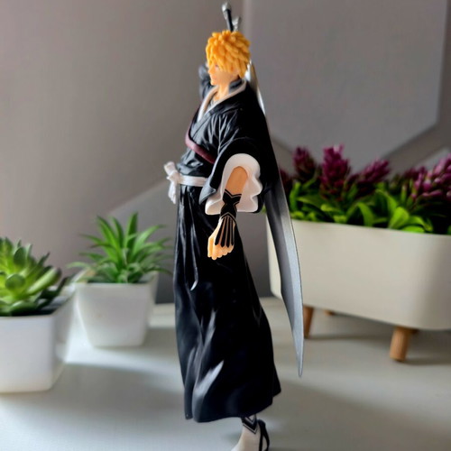 Kurosaki Ichigo Bleach statue figure 21cm