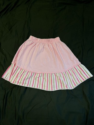 Children's skirt like new, size 8