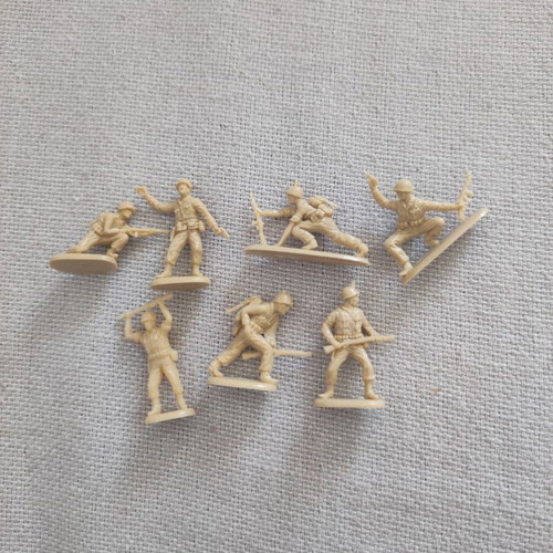 Army men scale 1/72, pack of over 500 figures