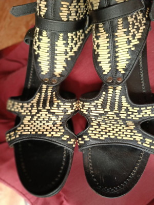Leather women's sandals like new, size 39, black and beige
