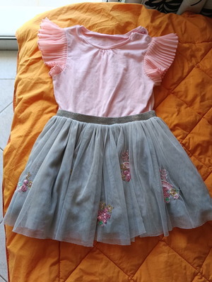 Baby dress like new with tutu mustache