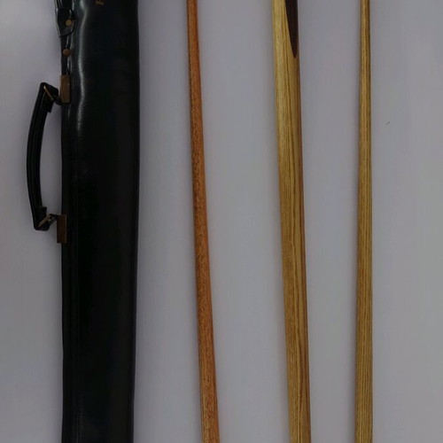 Snooker cue and American billiard cue used
