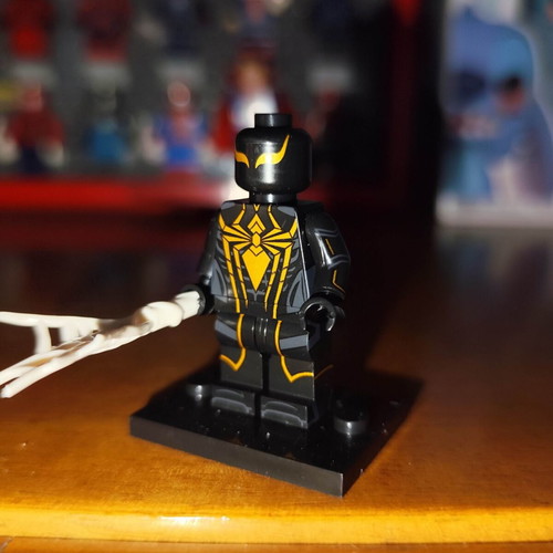 Spider-Man Peter Parker MK 2 Armor Suit minifigure like new