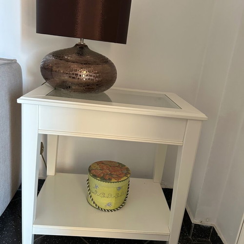 Side coffee table like new