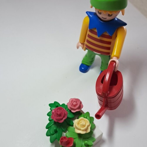 Playmobil garden gnome