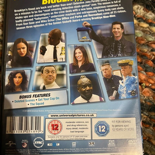 Brooklyn Nine Nine Season 3 boxset like new, DVD