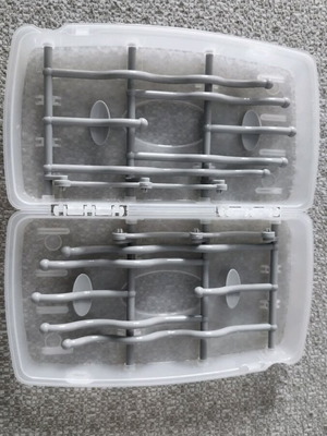 Bottle drying rack like new, 12 positions, foldable