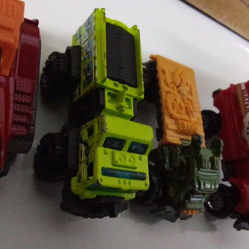 Matchbox toy cars used, set of 4 trucks and construction vehicles