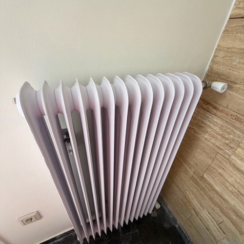 Heating radiators like new, 8 units plus 2 extra, 276 sections total