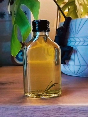 Herbal Hair Oil 50ml new with small gifts