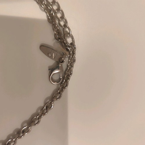 Necklace very impressive, like new, purchased in America
