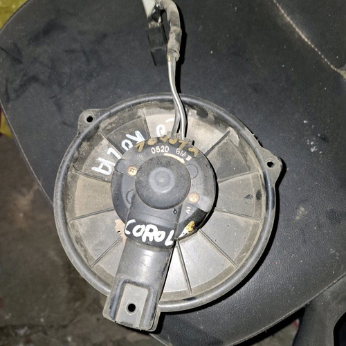 Toyota Corolla 05mod heater motor used