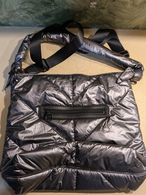 Puffer bag shoulder crossbody metallic silver anthracite like new