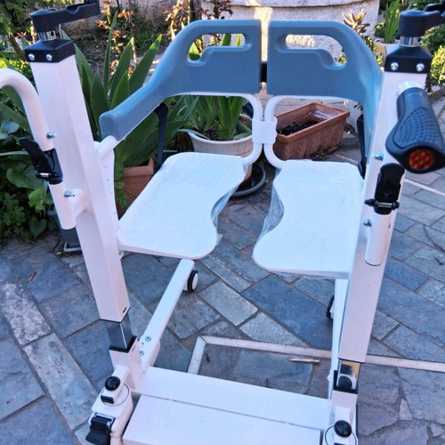 Wheelchair, new, latest technology, adjustable height, side panels
