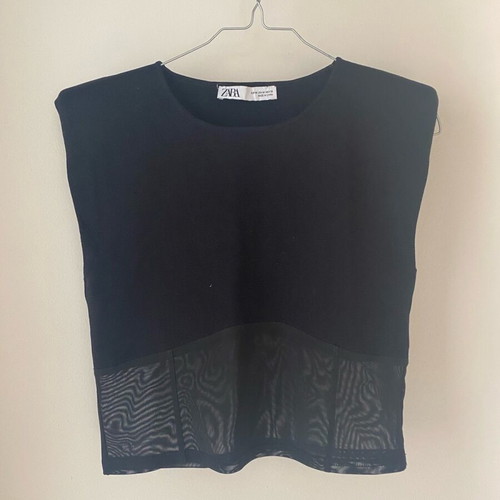 Zara black crop top like new, size M
