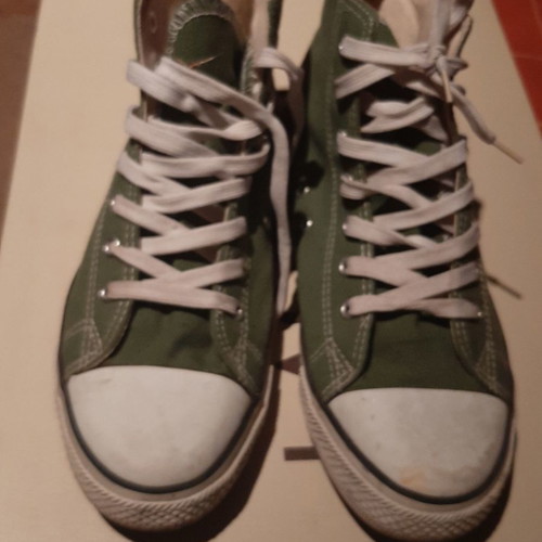 Athletic shoes size 41 like new, green