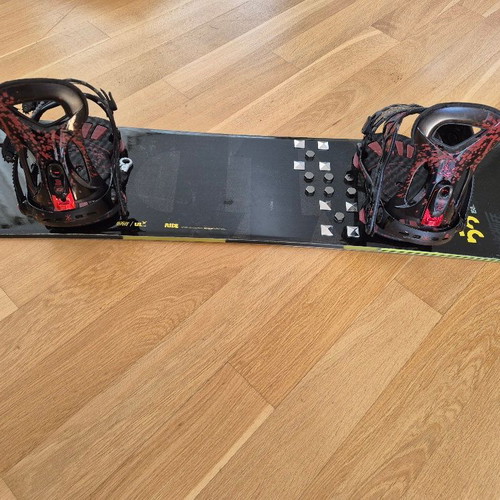 Snowboard Ride Highlight UL 158 with bindings used, ultralight