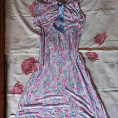 Midi nightgown floral like new with adjustable straps, purple