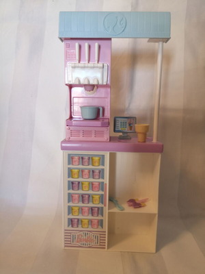 Barbie παγωτατζίδικο με αξεσουάρ