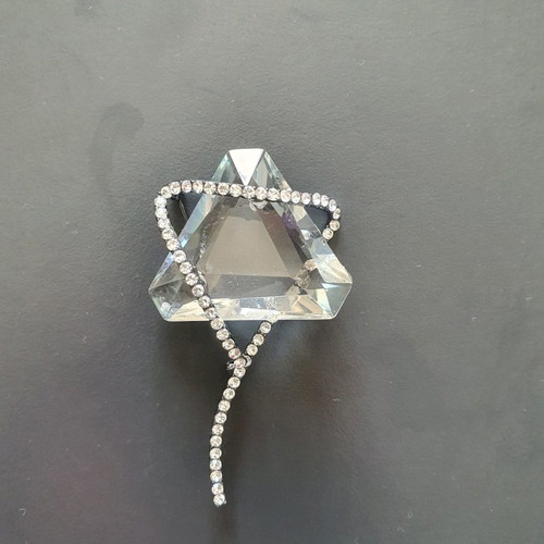 Zara pin new