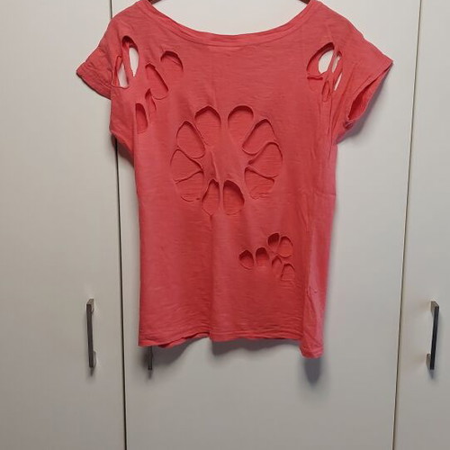 Summer T-shirt like new, sizes S/M