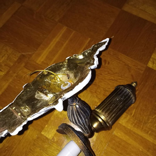 Classic old lamp base used, metal for indoor-outdoor use