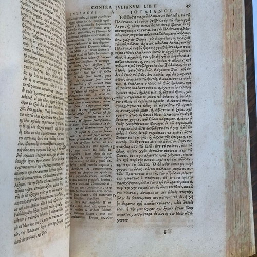 Ioulianou Autokratoros ta Sozomena book used, 1696 edition