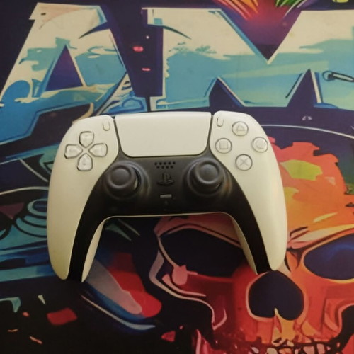 PS5 controller like new with magnetic TMR