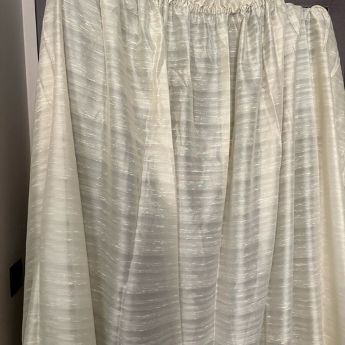 Curtain champagne with subtle shimmer like new, 1.50m x 2.20m