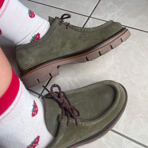 Wave Suede Loafers size 40 like new, dark green