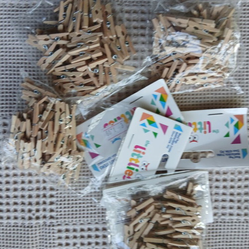 Small wooden clothespins pack of 180 for crafts new