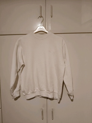 Target white sweatshirt size M, like new