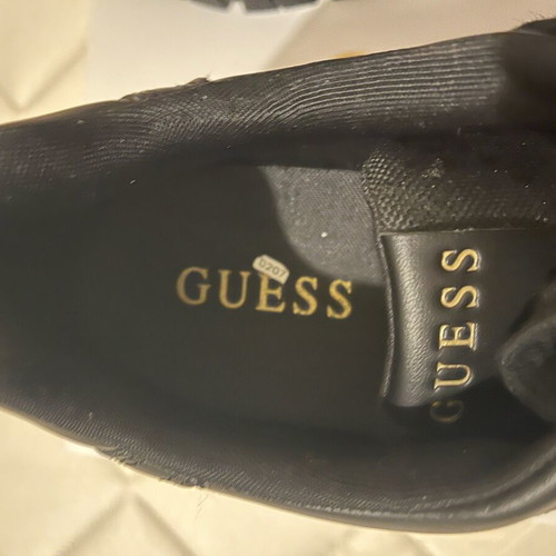 Sneackers αθλητικά παπούτσια Guess μαύρα καινούργια, μέγεθος 41