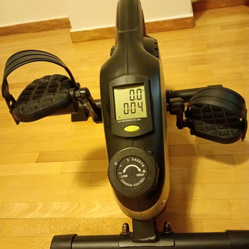 Homcom Mini pedal exerciser like new
