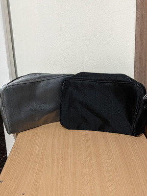 Toiletry bag 23x15cm like new, gray and black
