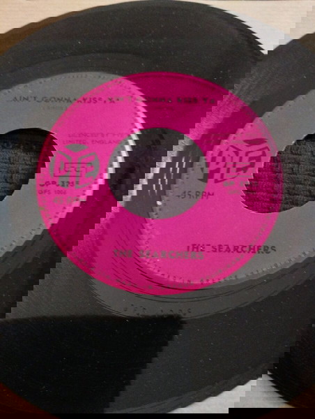 The Searchers - Ain't Gonna Kiss Ya 7" single