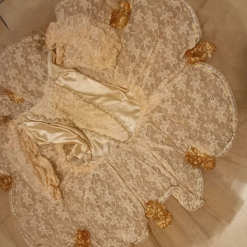 Ballet costume like new, beige/champagne for girl
