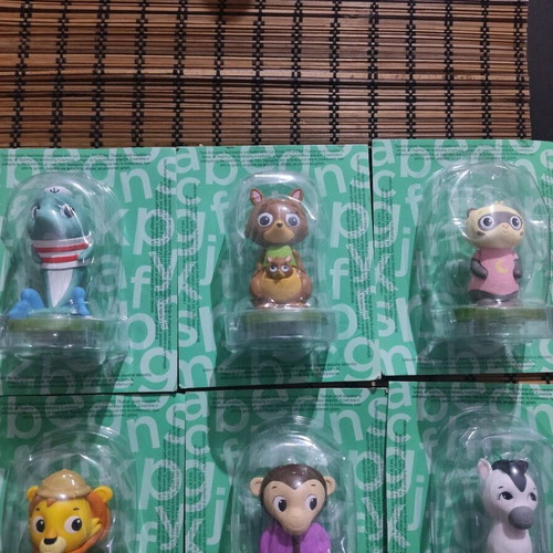 Hachette collectible figures recorded fairy tales new, pack