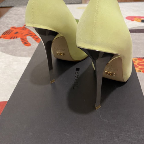 Dukas pumps like new, size 37, yellow with original box